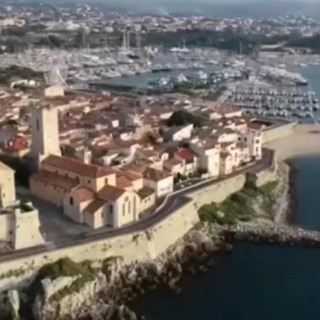 Vue Et Remparts. Entre Vieille Et Plages Apartment